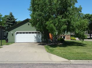 1612 E Cedar St, Brandon, SD 57005