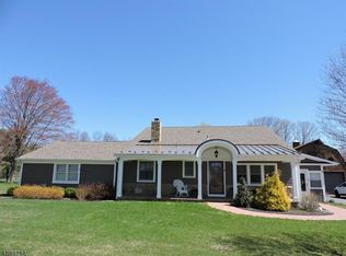6 Williamson Ln, Chester, NJ 07930