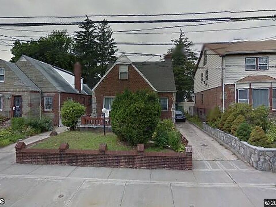 1st image of 13740 226th St #1