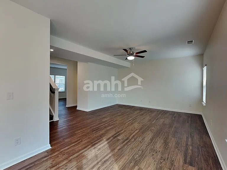 648 Hamilton Park Dr — Photo 8