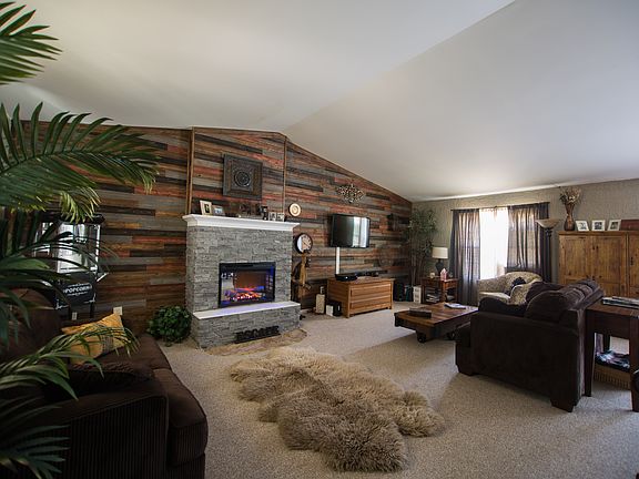Main Unit Living Room