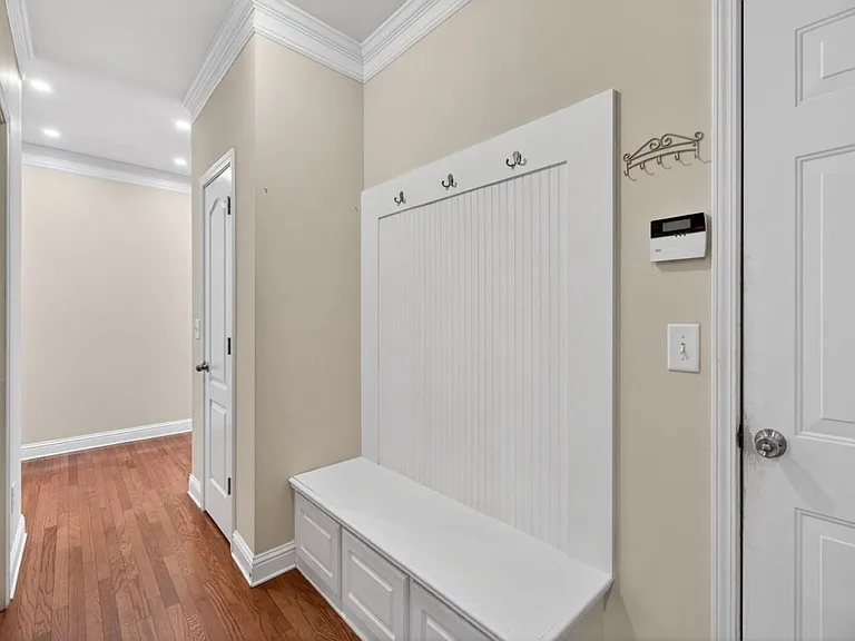 2935 Whitfield Ave — Photo 26