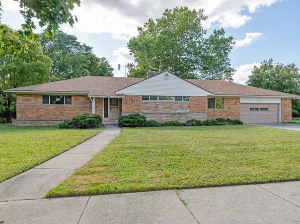 27026 Meadowbrook Rd, Redford, MI 48239