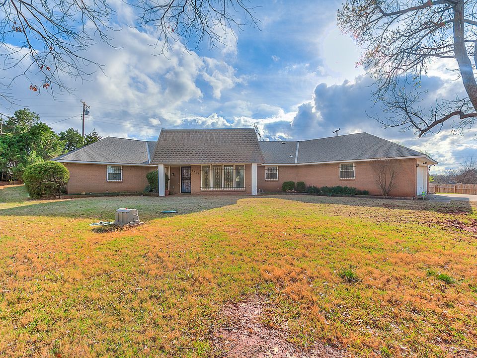 1st image of 3408 E Forest Park Dr