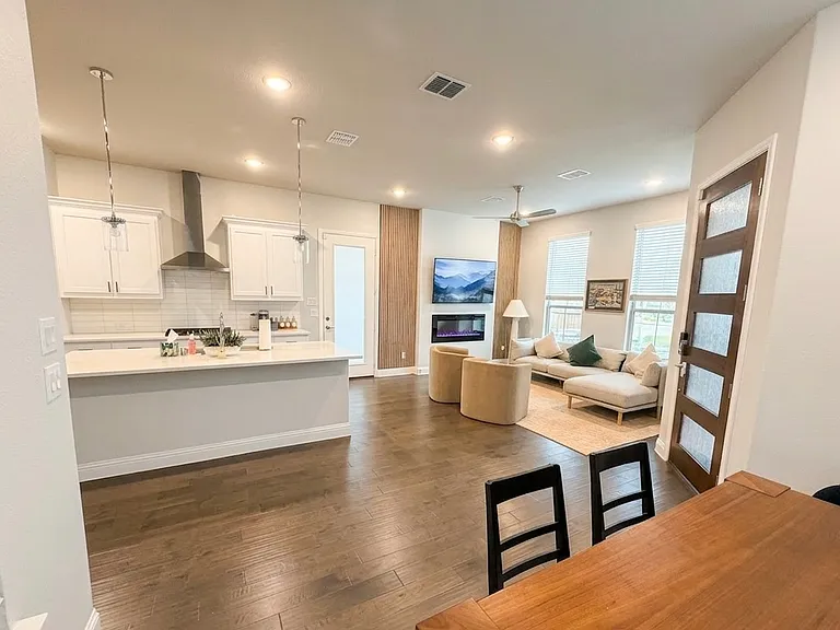8982 Pancho Barnes Trl — Photo 16