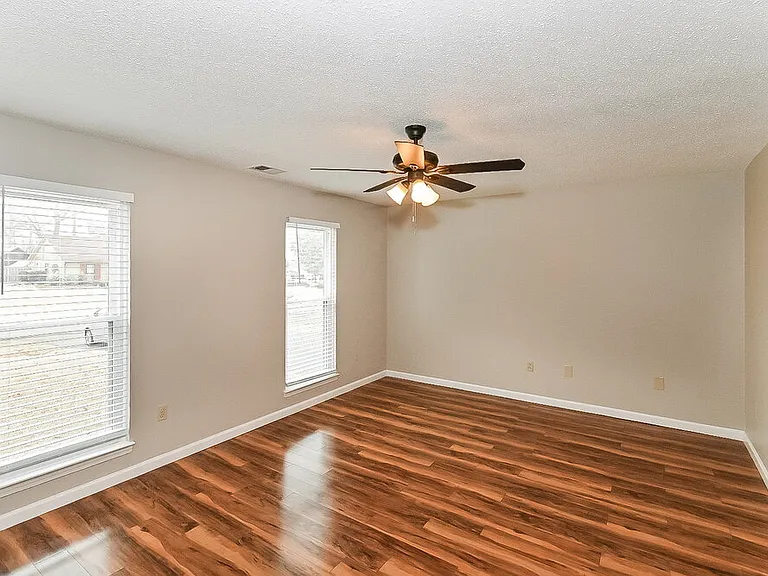 2780 White Oak Dr — Photo 10