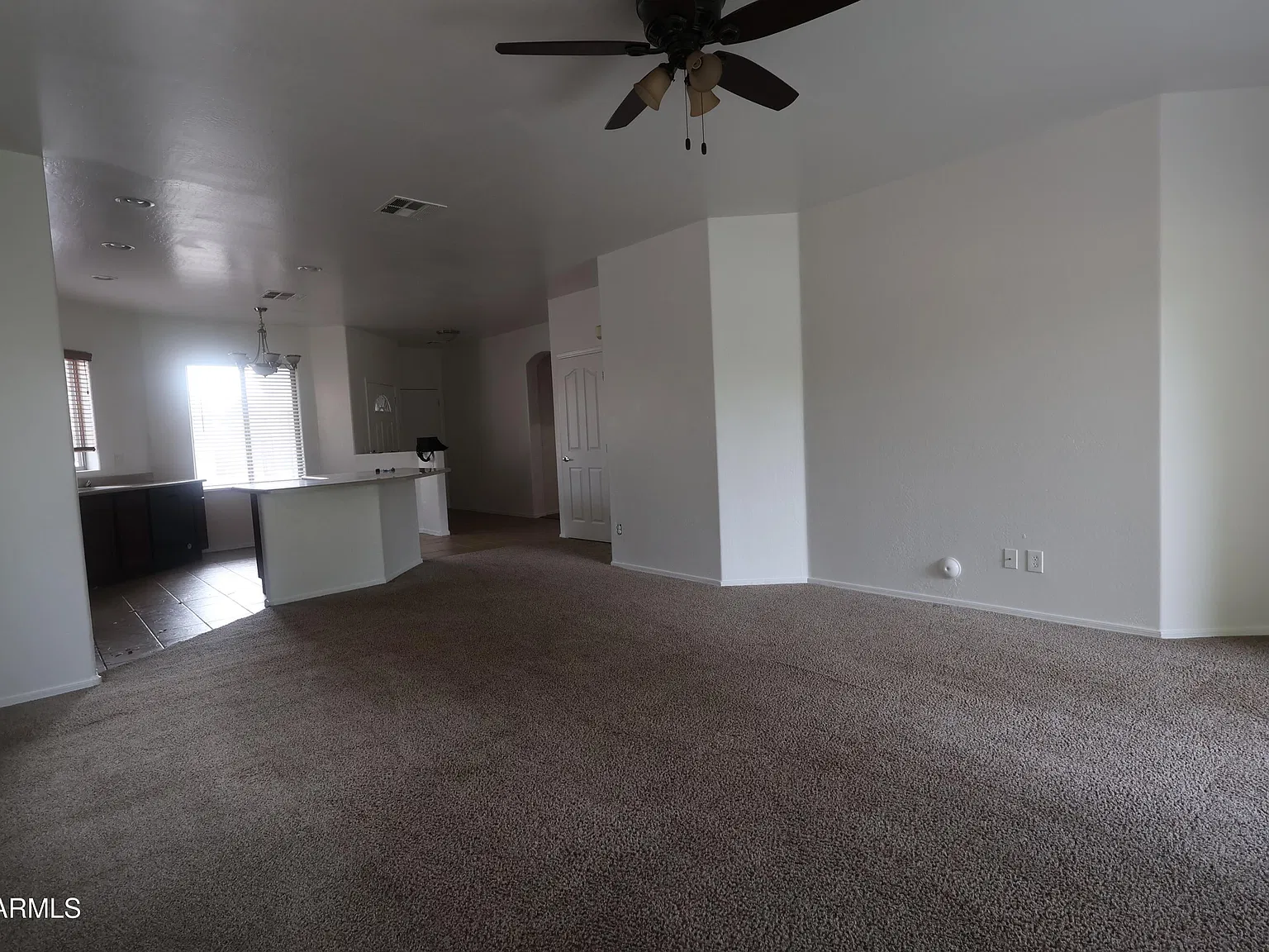 3 bed, 2.0 bath, 1407 sqft, $2,200 — Photo 3