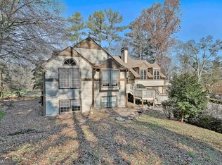 200 Valley Brook Dr, Newnan, GA 30265
