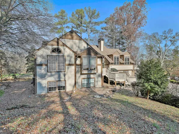 200 Valley Brook Dr, Newnan, GA 30265