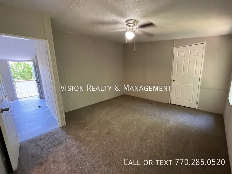 137 Park West Ct — Photo 24