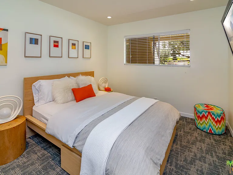 550 N Villa Ct #114 — Photo 6