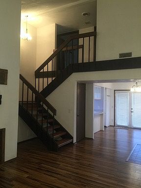 4th image of 3100 Fleetwood Dr APT B12