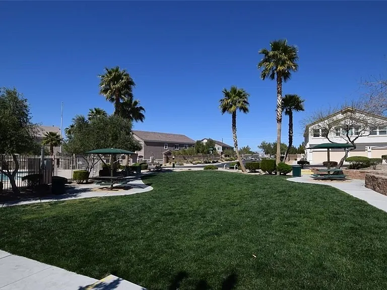 6532 Charlie Chaplin Ave #101 — Photo 25