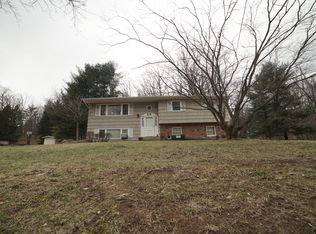 31 Pennington Way, Spring Valley, NY 10977