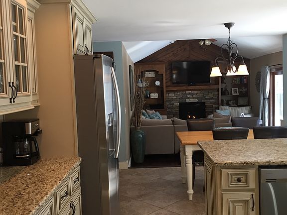 Kitchen Looks Over Great Rm