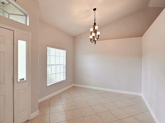 5th image of 3513 SW San Benito St