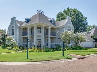 8813 Three Chimneys Dr E, Germantown, TN 38138