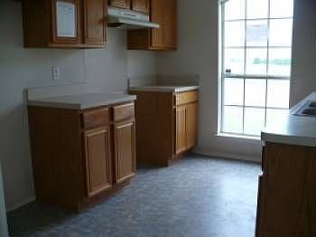 4th image of 1021 Sabrina Ct