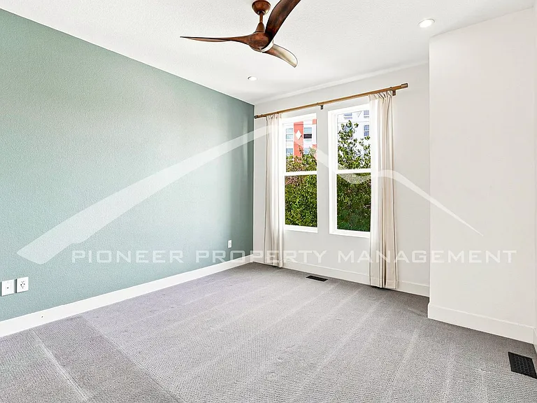 940 Navajo St — Photo 18