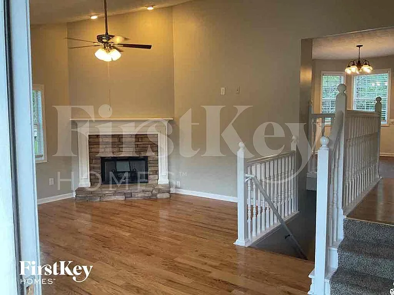 58 Fairview Oak Trce — Photo 3