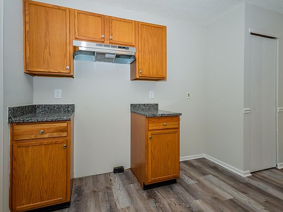 5th image of 1845 Blue Pine Ln