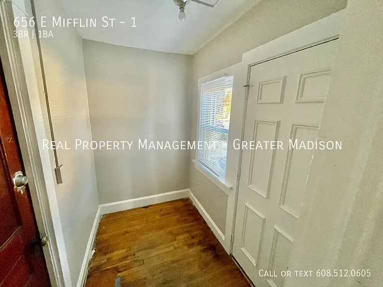 656 E Mifflin St #1 — Photo 10