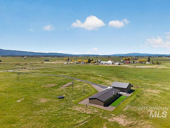 5th image of 13100 Farm To Market Rd