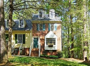 133 Hedgerow Ct, Cary, NC 27513