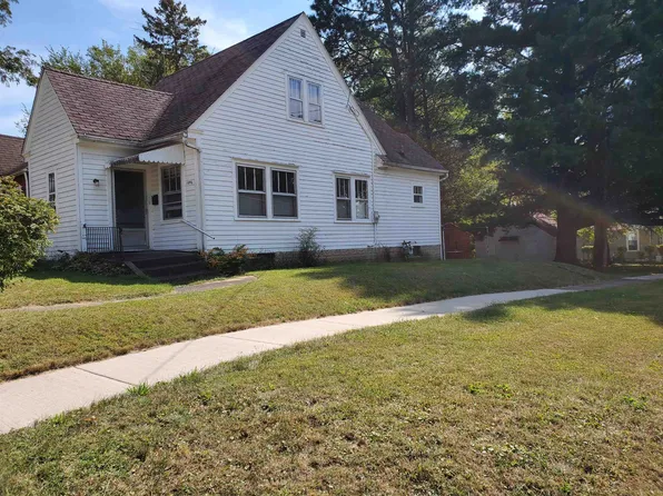 1846 Chestnut St, Rockford, IL 61102