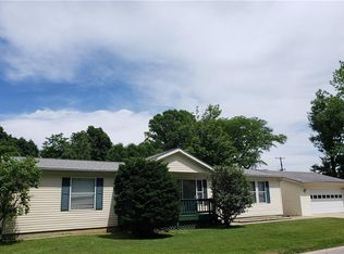 8001 Driftwood Dr, Erie, PA 16511