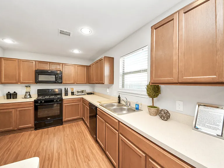 Garden Gate Ct — Photo 15