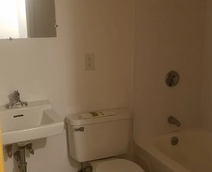 124 Amity St #1 — Photo 9