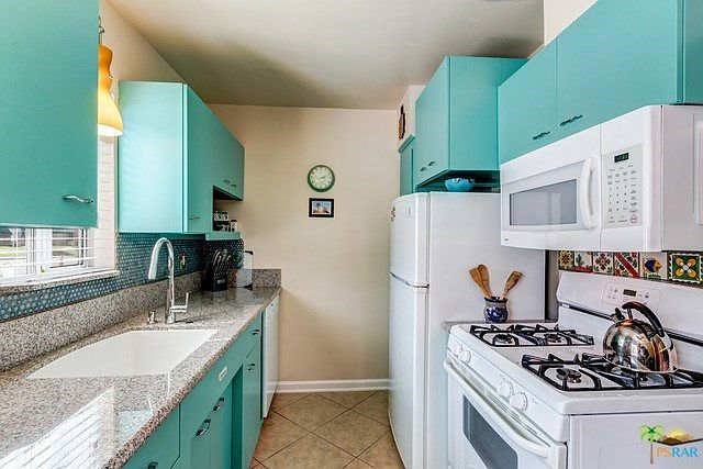 Kitchen with dishwasher