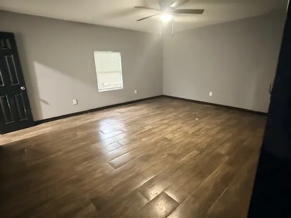 5414 Pardee St #B, Houston, TX 77026
