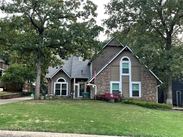 3618 S Rolling Oaks Dr, Tulsa, OK 74107