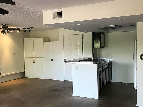 4th image of 540 N May St APT 2117
