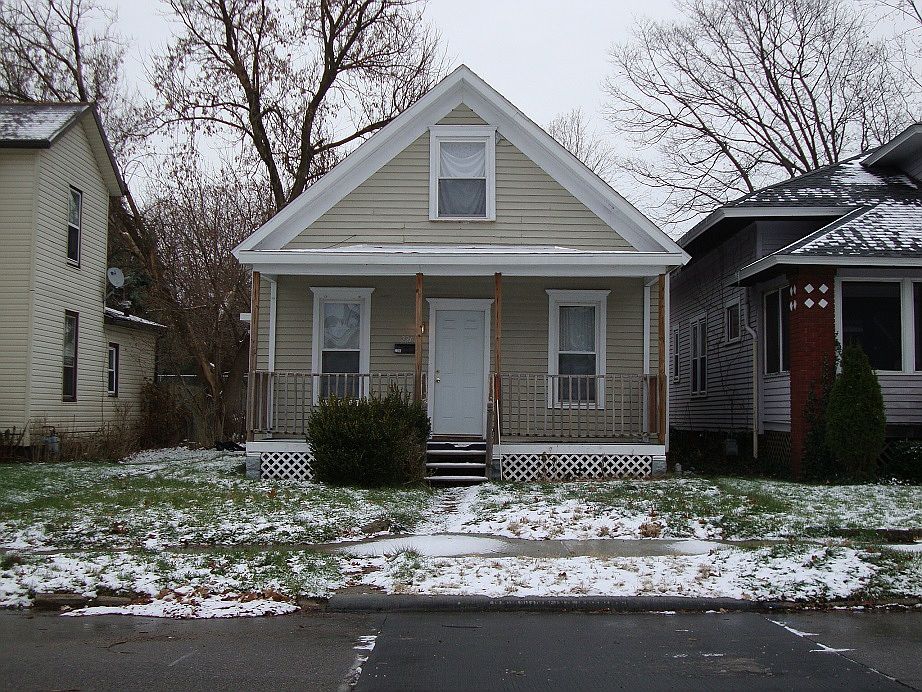 1st image of 2216 Kemble Ave
