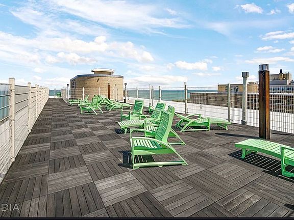4th image of 3950 N Lake Shore Dr APT 2118C