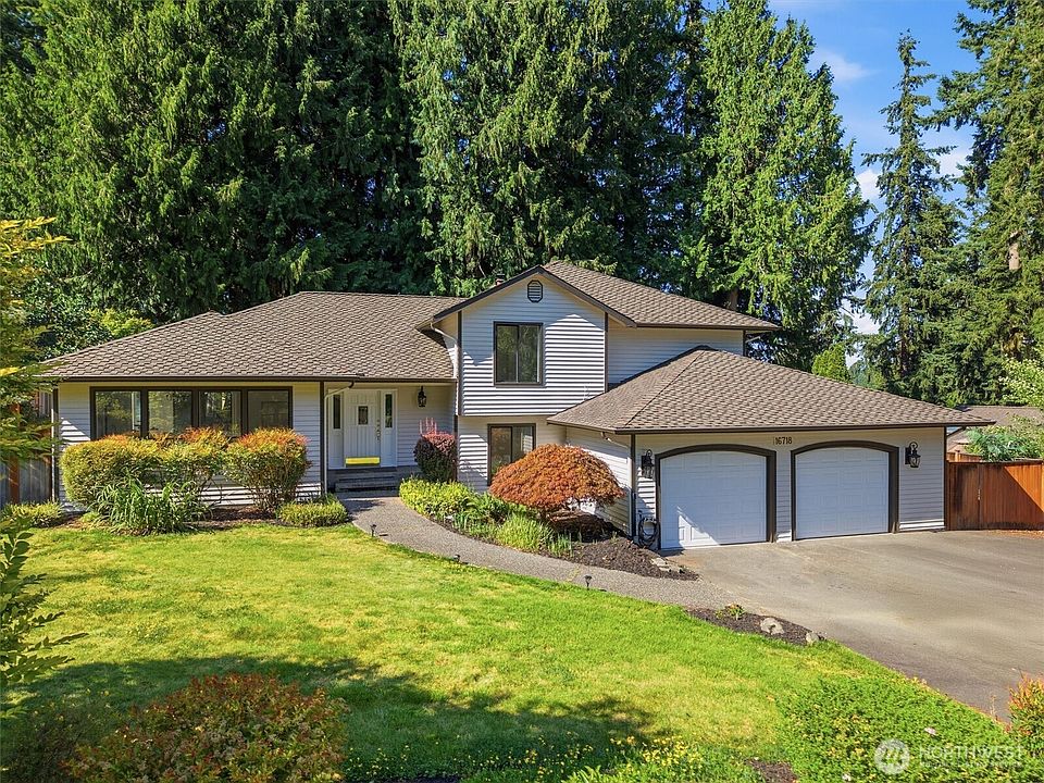 1st image of 16718 3rd Avenue SE