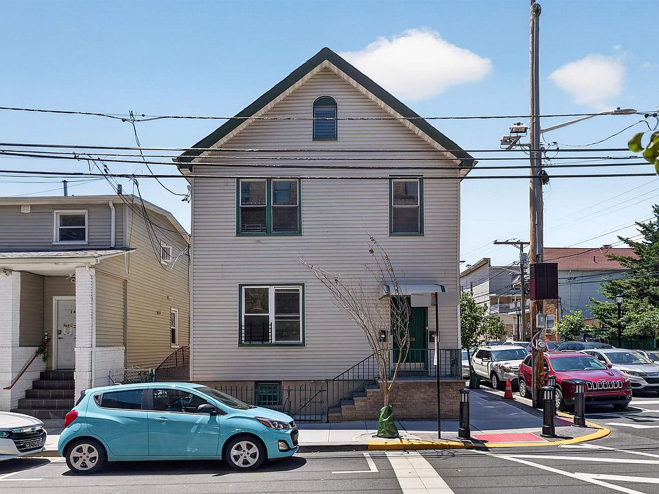 1st image of 149 37th St