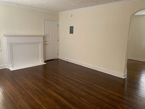 3rd image of 3018 Carol Ave