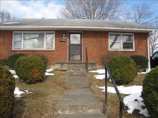 1st image of 304 Franklin Tpke