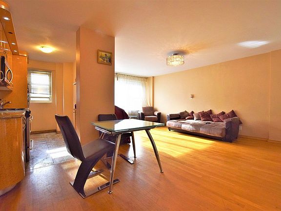 2nd image of 2928 W 5th St #18F