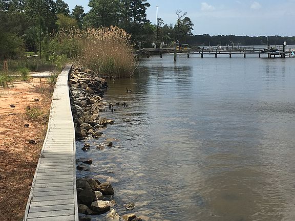 5th image of 2025 Crown Pointe Blvd