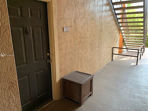 5th image of 5518 Metrowest Blvd #11-103