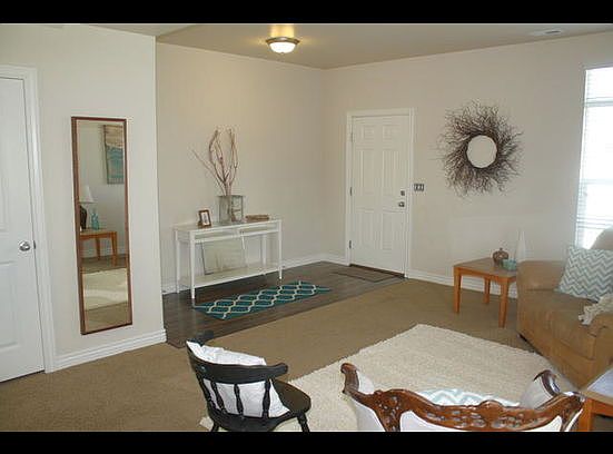 3rd image of 5745 Parkview Dr