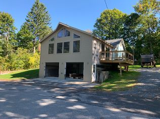 98 Eastside Dr, Bennington, VT 05201