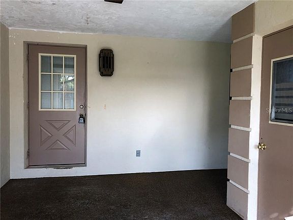 5th image of 204 Villa Dr #204
