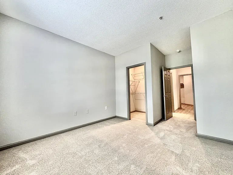 Brookberry Park Apartments — Photo 12