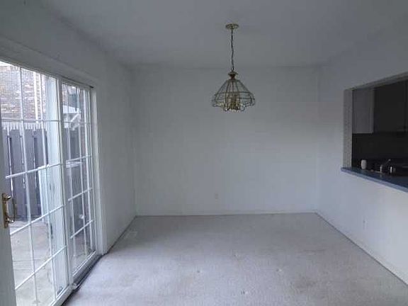 4th image of 5736 Aspen Dr